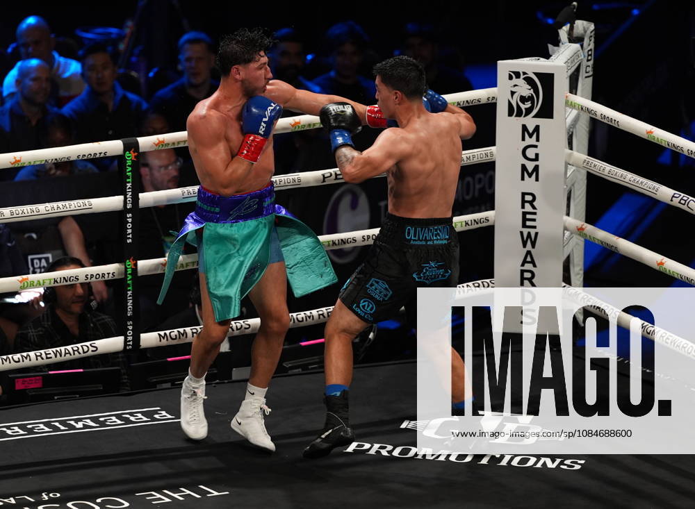 BOXING: Jaime Enrique Osuna vs Cristian Cangelosi in Las Vegas LAS VEGAS, NEVADA - OCTOBER 17: Jaime Enrique Osuna (in black short) and Cristian Cangelosi (in turquoise short) exchange punches during their middleweight fight on Saturday night at the Chelsea of The Cosmopolitan in Las Vegas, Nevada, United States on October 17, 2026. Tayfun Coskun Anadolu Nevada United States. Editorial use only. Please get in touch for any other usage.
