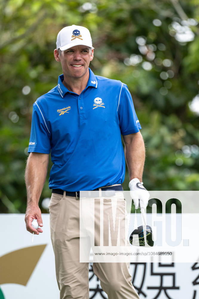 Paul CASEY from England, on the 1st Tee. Macau Open Golf 2026 Final Round. Macau Open Golf 2026 Final Round - ZUMAr144 20261018_zap_r144_008