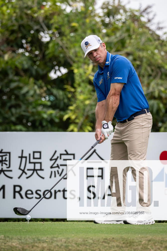 Paul CASEY from England, on the 1st Tee. Macau Open Golf 2026 Final Round. Macau Open Golf 2026 Final Round - ZUMAr144 20261018_zap_r144_010
