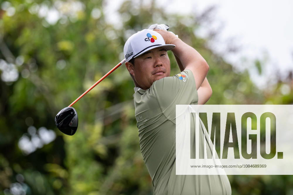 Sungjae IM from Korea on the first tee.Macau Open Golf 2026 Final Round. Macau Open Golf 2026 Final Round - ZUMAr144 20261018_zap_r144_031