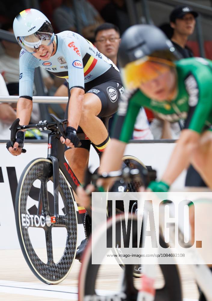 Belgian Shari Bossuyt pictured during the Womens Points Race event at the UCI Track cycling, Rad, Radsport, Bahnrad, Bahn World Championships in Shanghai, China on Sunday 18 October 2026. The worlds are taking place from 14 to 18 October 2026. BENOITxDOPPAGNE x190173796x