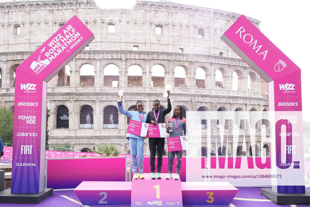 Ndungu Regina Wambui Desta Netsanet Yaregal Yalemget during the 3th edition of the Wizz Air Rome Half Marathon by Brooks 2026 Rome s, Italy - Sunday, October 18, 2026. ( Photo by Alfredo Falcone LaPresse )