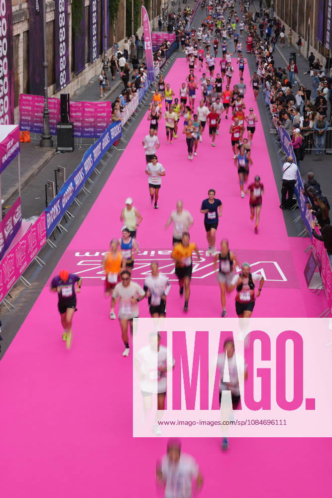 A moment of during the 3th edition of the Wizz Air Rome Half Marathon by Brooks 2026 Rome s, Italy - Sunday, October 18, 2026. ( Photo by Alfredo Falcone LaPresse )