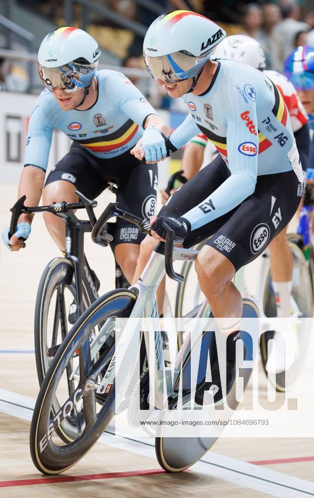 Belgian Fabio Van den Bossche and Belgian Lindsay De Vylder pictured in action during the Madison event at the UCI Track cycling, Rad, Radsport, Bahnrad, Bahn World Championships in Shanghai, China on Sunday 18 October 2026. The worlds are taking place from 14 to 18 October 2026. BENOITxDOPPAGNE x190184130x