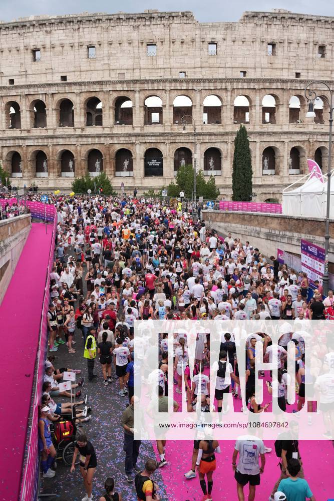 A moment of during the 3th edition of the Wizz Air Rome Half Marathon by Brooks 2026 Rome s, Italy - Sunday, October 18, 2026. ( Photo by Alfredo Falcone LaPresse )