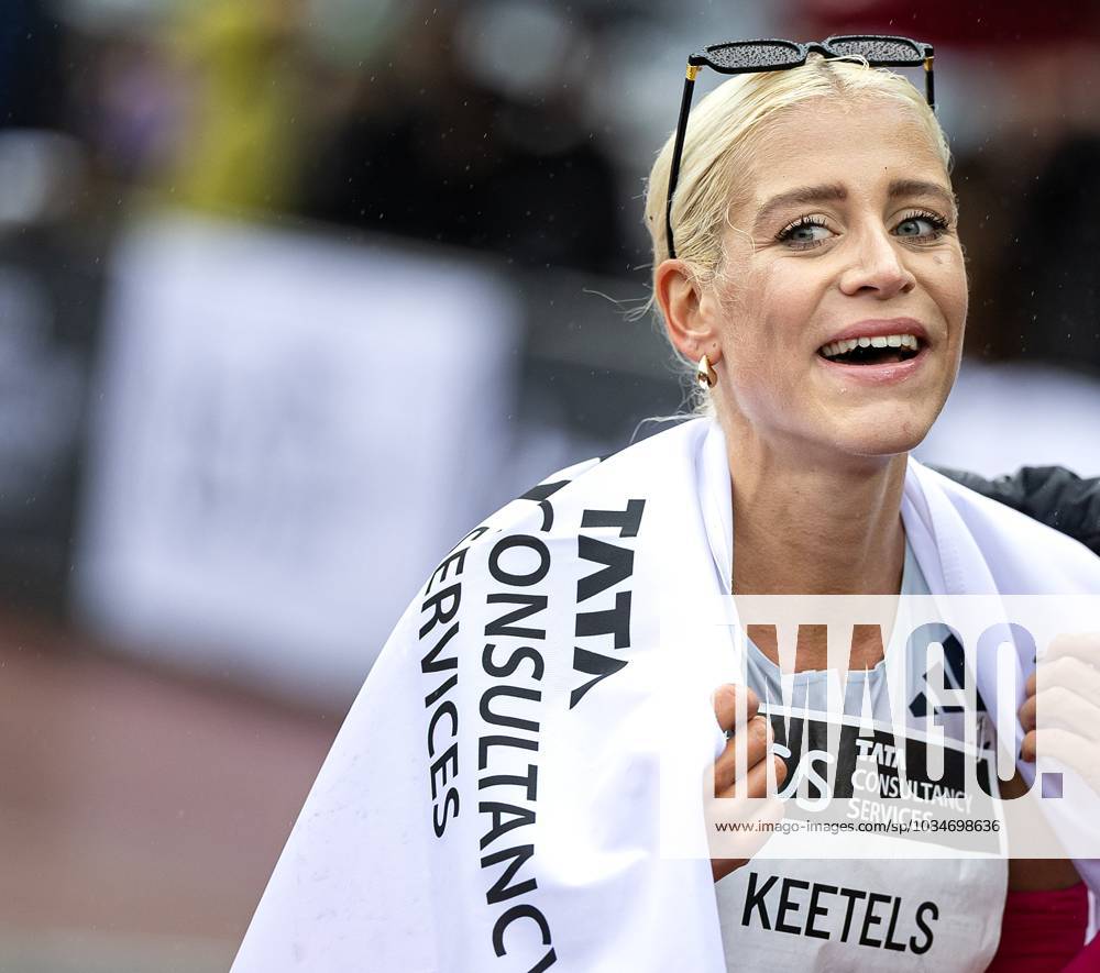 AMSTERDAM - Mikky Keetels is the best Dutch woman at the Amsterdam Marathon. ANP RAMON VAN FLYMEN ANPxSportx IVx 572823812 originalFilename: 572823812