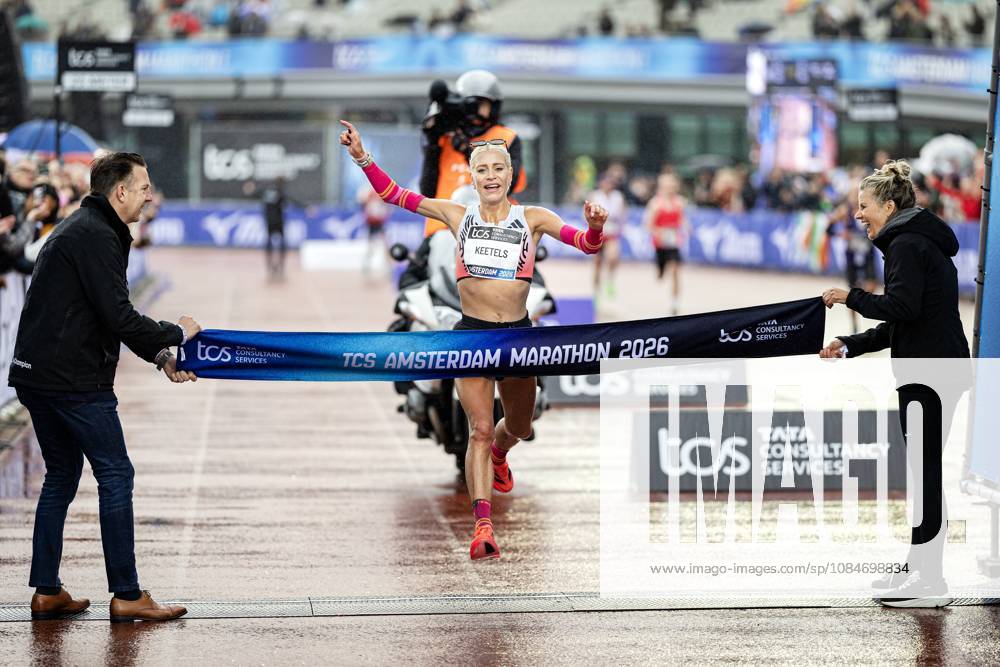 AMSTERDAM - Mikky Keetels is the best Dutch woman at the Amsterdam Marathon. ANP RAMON VAN FLYMEN ANPxSportx IVx 572823822 originalFilename: 572823822