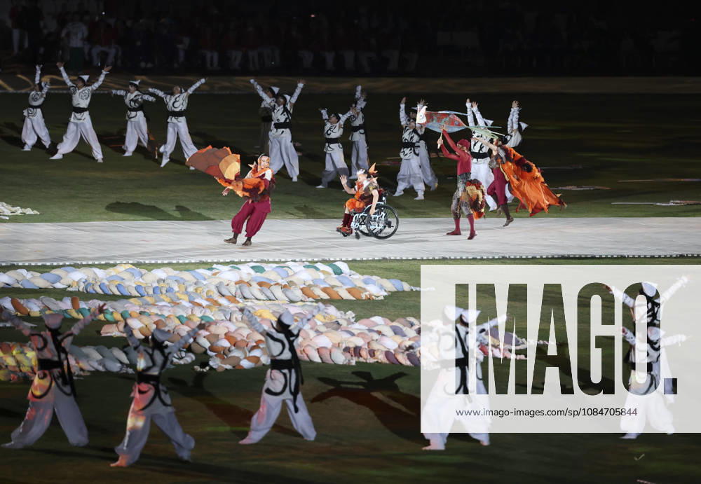 (261018) -- NAGOYA, Oct. 18, 2026 -- Artists perform during the opening ceremony of the Aichi-Nagoya Asian Para Games in Nagoya, Japan, Oct. 18, 2026. ) (SP)JAPAN-NAGOYA-ASIAN PARA GAMES-OPENING CEREMONY YaoxQilin