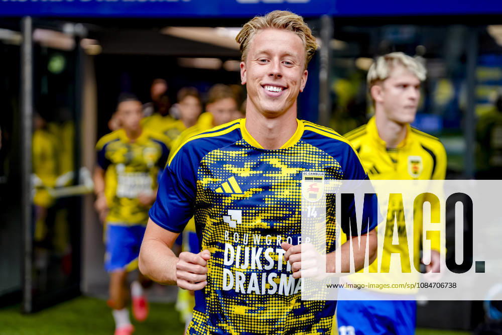 LEEUWARDEN SC Cambuur defender Billy van Duijl during the Vriendenloterij Eredivisie match between SC Cambuur and AZ at Kooi Stadion on October 18, 2026, in Leeuwarden, the Netherlands ED VAN DE POL EYE4IMAGES DeFodi Images