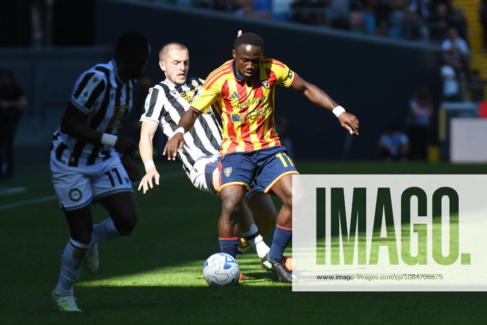 SOCCER - Serie A - Udinese Calcio vs. US Lecce Photo by IPA ABACAPRESS.COM89851706 - Lecce s Konan N Dri in action against Udinese s Giorgi Chakvetadze during the Serie A soccer match between Udinese Calcio and US Lecce in Udine, Italy, on October 18, 2026 Udine Italy