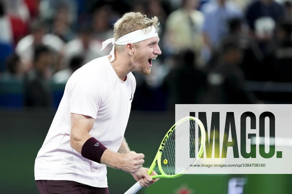 (261018) -- SHANGHAI, Oct. 18, 2026 -- Alejandro Davidovich Fokina of Spain celebrates after the men s singles final match against Rafael Jodar of Spain at the 2026 ATP, Tennis Herren tour Shanghai Masters tennis tournament in Shanghai, China, Oct. 18, 2026. ) (SP)CHINA-SHANGHAI-TENNIS-SHANGHAI MASTERS-MEN S SINGLES (CN) WangxXiang