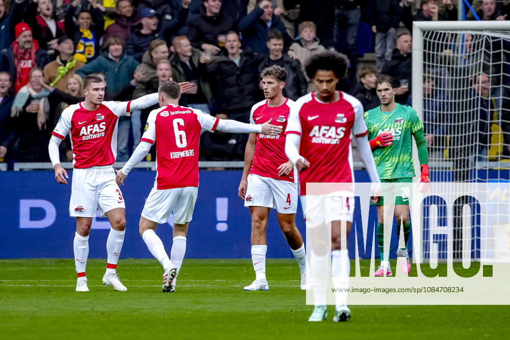LEEUWARDEN AZ Alkmaar defender Wouter Goes shows his frustration during the Vriendenloterij Eredivisie match between SC Cambuur and AZ at Kooi Stadion on October 18, 2026, in Leeuwarden, the Netherlands. ED VAN DE POL EYE4IMAGES DeFodi Images