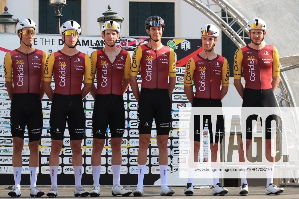 Veneto Classic - UCI Cycling race Pierre Teyssot MAXPPP ; Veneto Classic - UCI Cycling race . Cittadella, Italy on October 18, 2026. Team COFIDIS (FRA) with IZQUIERDO Clement FRA, TEUNS Dylan BEL, ZAMPERINI Edoardo ITA, MONIQUET Sylvain BEL, SAMITIER SAMITIER Sergio ESP, LAJARIN ROJAS Luis Alberto ESP Pierre Teyssot Maxppp Cittadella Veneto Italy