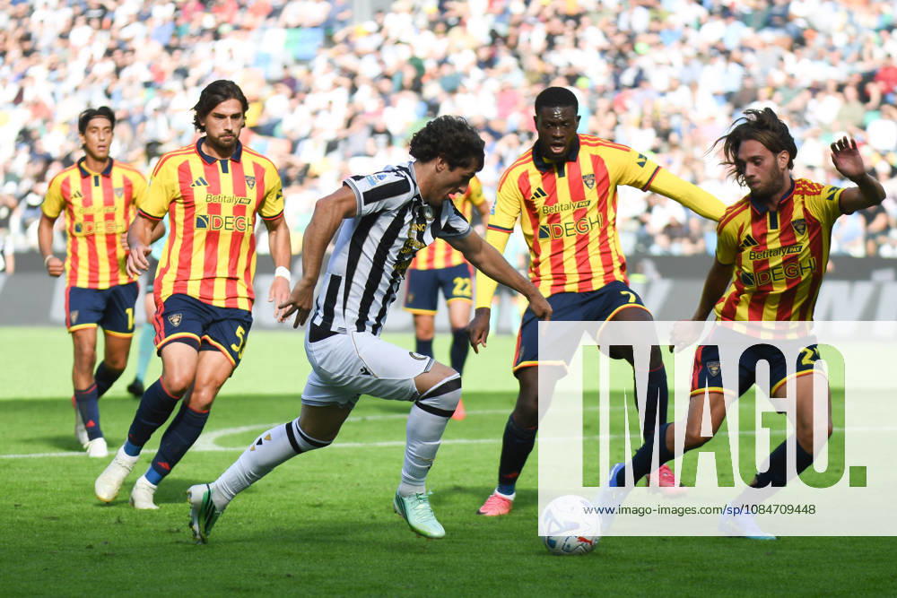 IPA89854419 - Udinese s Unai Gomez in action during the Udinese Calcio vs. US Lecce Italian Serie A soccer match in Udine, Italy, on October 18, 2026