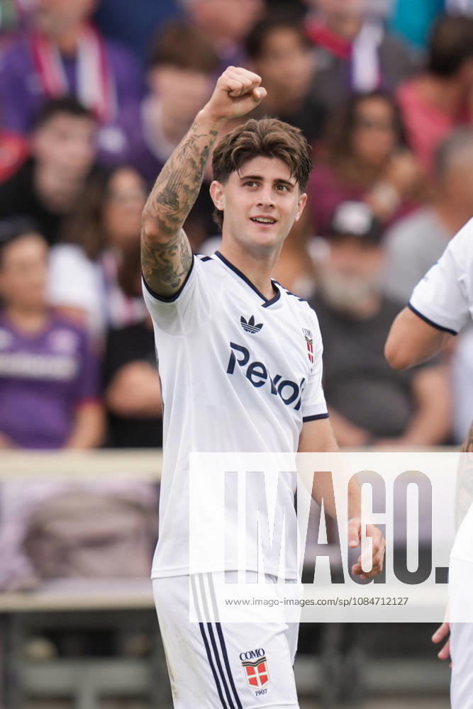 Como’s Mattia Liberali celebrates after scoring the 0-1 goal for his team during the Serie A soccer match between Fiorentina and Como at the Artemio Franchi Stadium in Florence, north Italy - Sunday, October 18, 2026 -
