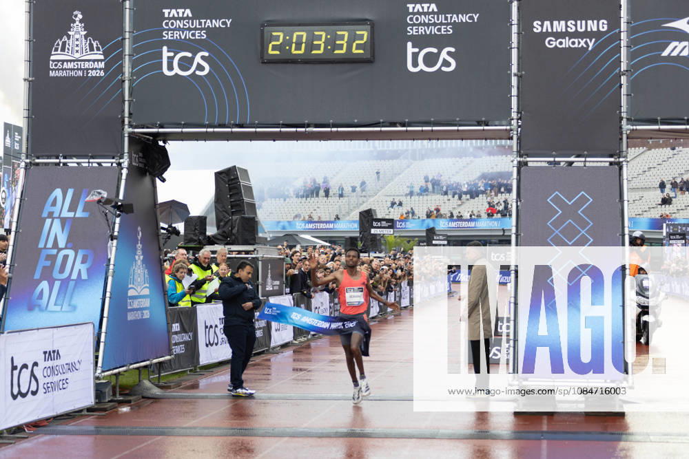(261018) -- AMSTERDAM, Oct. 18, 2026 -- Lemi Berhanu (C) of Ethiopia crosses the finish line during the Amsterdam Marathon in Amsterdam, the Netherlands, Oct. 18, 2026. (Photo by Xinhua) (SP)THE NETHERLANDS-AMSTERDAM-MARATHON SylviaxLederer