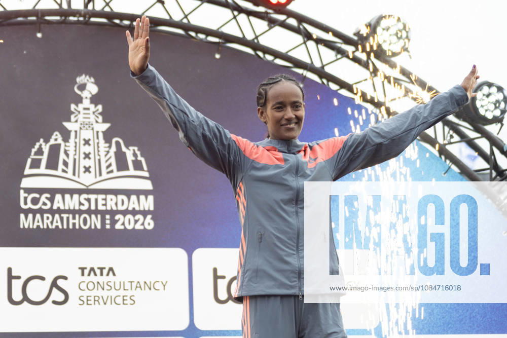 (261018) -- AMSTERDAM, Oct. 18, 2026 -- Buze Diriba of Ethiopia is pictured on the podium after winning the women s race of the Amsterdam Marathon in Amsterdam, the Netherlands, Oct. 18, 2026. (Photo by Xinhua) (SP)THE NETHERLANDS-AMSTERDAM-MARATHON SylviaxLederer