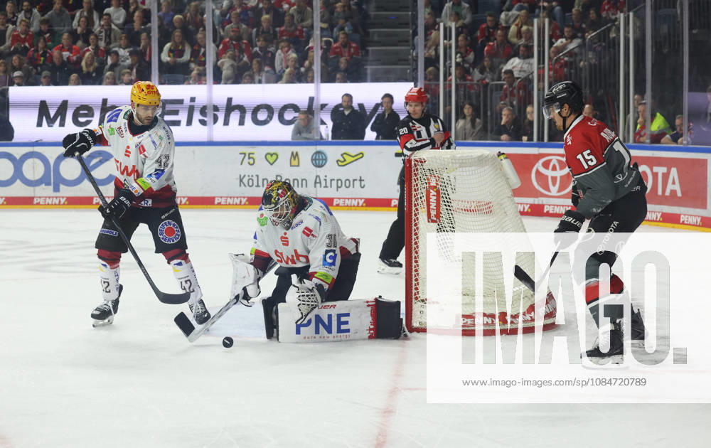 V l Matthew Abt, Pinguins Bremerhaven 42; Kristers Gudlevskis, Pinguins Bremerhaven 30; Louis Marc Aubry, Koelner Haie 15 GER; Koelner Haie vs. Pinguins Bremerhaven, Ice Hockey, PENNY DEL, Matchday 10, 2026–2027 season, October 18, 2026 GER, Cologne Sharks vs. Bremerhaven Penguins, Ice Hockey, PENNY DEL, Matchday 10, 2026–2027 Season, October 18, 2026 Cologne