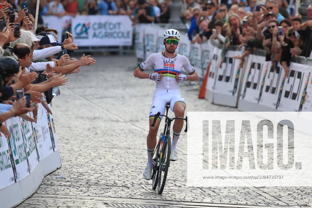 Veneto Classic - UCI Cycling race Pierre Teyssot MAXPPP ; Veneto Classic - UCI Cycling race . Bassano del Grappa, Italy on October 18, 2026. Reigning World Champion Brandon Mcnulty (USA) UAE TEAM EMIRATES XRG wins the race. Brandon Mcnulty (USA) UAE TEAM EMIRATES XRG Pierre Teyssot Maxppp Bassano del Grappa Veneto Italy