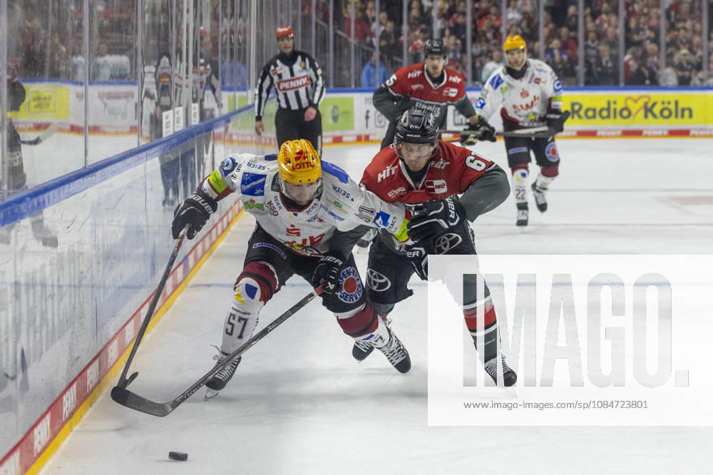 V l Alexander Friesen, Pinguins Bremerhaven 57; Markus Ljungh, Koelner Haie 61 GER, Koelner Haie vs. Pinguins Bremerhaven, Ice Hockey, PENNY DEL, Matchday 10, 2026–2027 Season, October 18, 2026 GER, Cologne Sharks vs. Bremerhaven Penguins, Ice Hockey, PENNY DEL, Matchday 10, 2026–2027 Season, October 18, 2026 Cologne