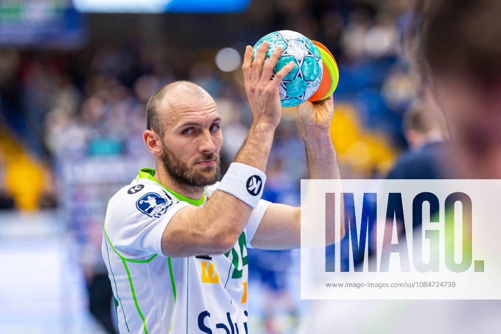 Marcel Schiller of Frisch Auf Göppingen, 24, reacts with disappointment after the 28–26 loss. GER, TBV Lemgo Lippe vs. Frisch Auf Göppingen, Handball, 1st Bundesliga, Matchday 9, 2026–2027 season, October 18, 2026, GER, TBV Lemgo Lippe vs. Frisch Auf Goeppingen, Handball, 1st Bundesliga, Matchday 9, 2026–2027 season, October 18, 2026, Lemgo