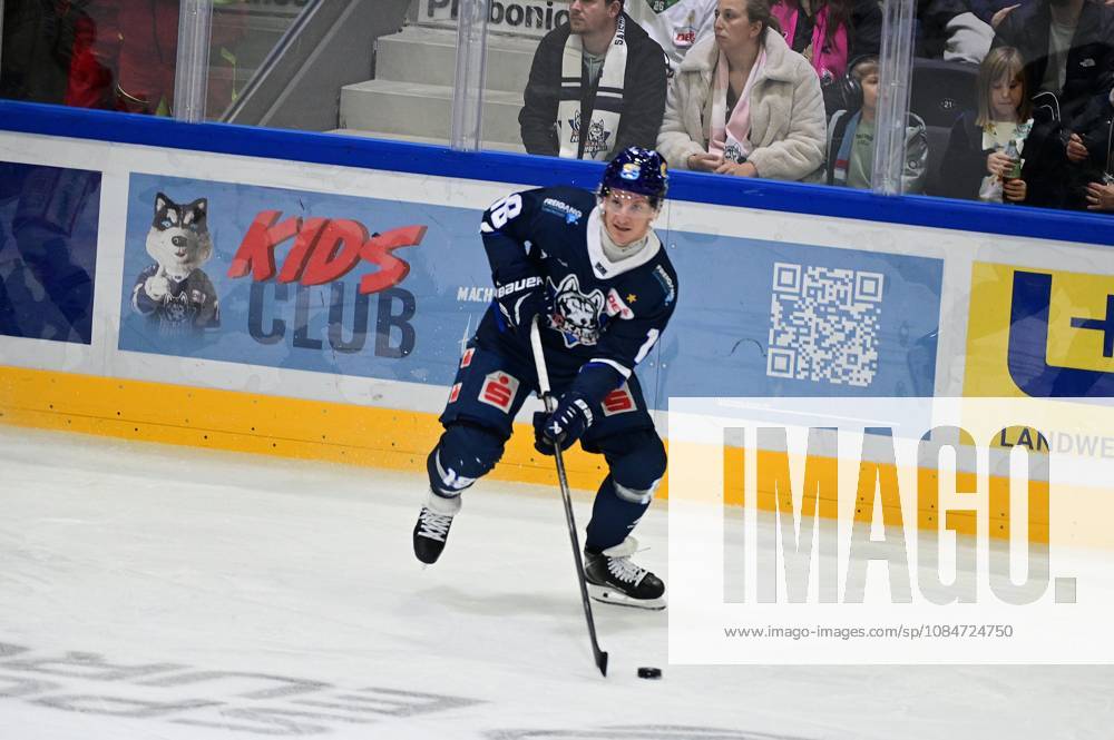 Kassel, Probonio Arena Ice Hockey DEL 2 Playoffs 2026–2027 Season Kassel Huskies vs. EV Landshut Free agent Laurin Braun, 18, Kassel Huskies