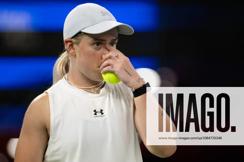 (261018) -- WUHAN, Oct. 18, 2026 -- Sonay Kartal reacts during the women s singles final match between Maja Chwalinska of Poland and Sonay Kartal of Britain at the 2026 Wuhan Open tennis tournament in Wuhan, capital of central China s Hubei Province, Oct. 18, 2026. ) (SP)CHINA-WUHAN-TENNIS-WUHAN OPEN-WOMEN S SINGLES-FINAL (CN) WuxZhizun