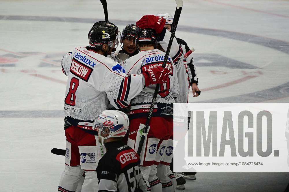 Kassel, Probonio Arena Ice Hockey DEL 2 Playoffs 2026–2027 Season Kassel Huskies vs. EV Landshut Celebration after Tobias Lindberg s goal to make it 0–1 for Landshut