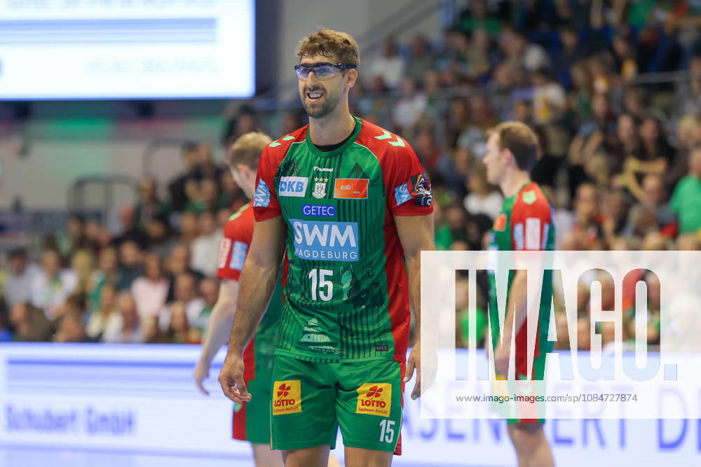 Opel HBL SC Magdeburg vs. TVB Stuttgart, from left: Antonio Serradilla (Magdeburg), 15 (Magdeburg)