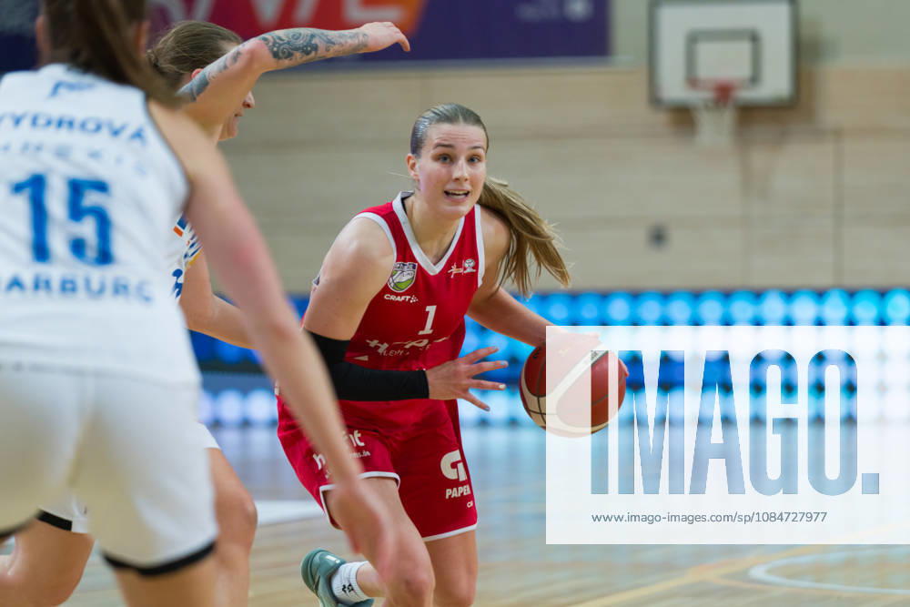 Lee Volker Lions, 1, halfit Lions vs. BC Marburg Blue Dolphins, Women s Basketball, 1st Bundesliga, DBBL, Matchday 3 of the 2026–27 season, October 18, 2026, SWH Arena, Halle, Saxony-Anhalt, Germany