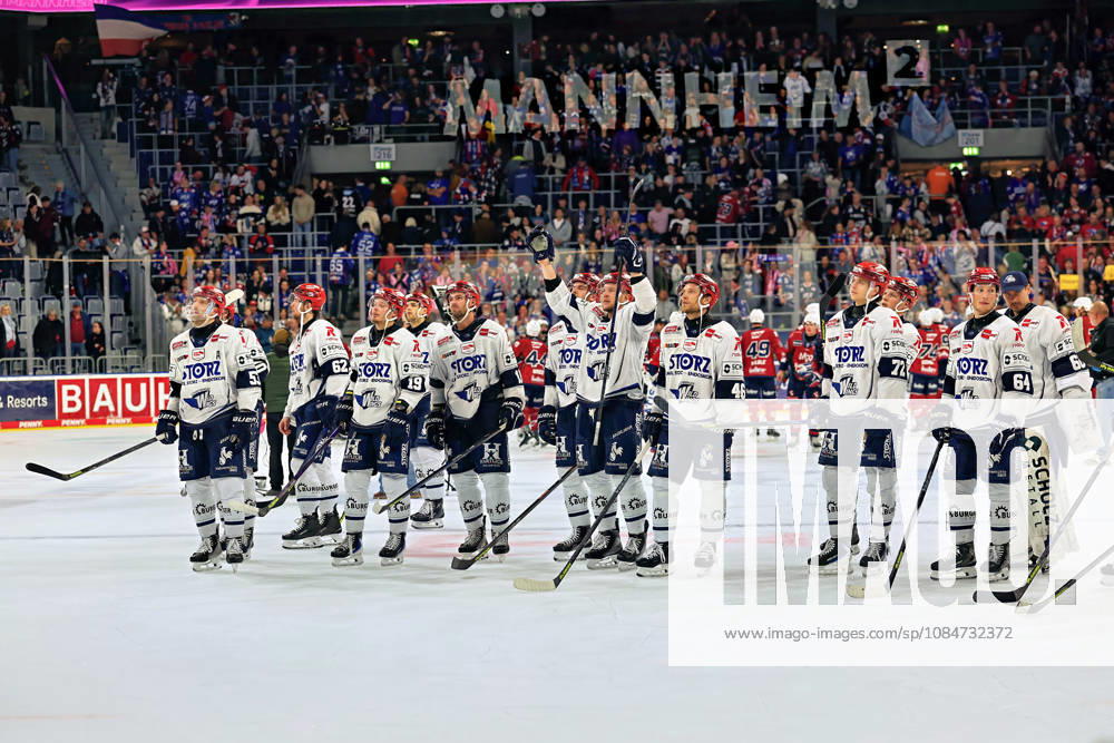 Wild Wings Schwennigen Celebrate Victory GER Adler Mannheim Wild Wings Schwennigen DEL Matchday 10, 2026–2027 Season October 18, 2026 GER Adler Mannheim Wild Wings Schwennigen DEL Matchday 10, 2026–2027 Season October 18, 2026, Mannheim