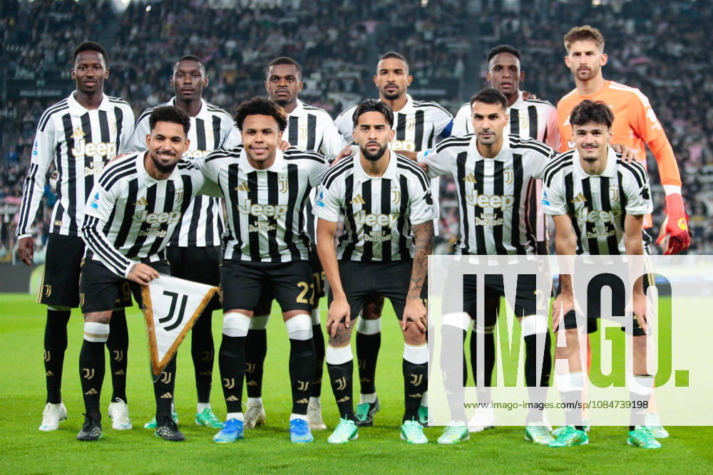 2026-10-18 Juventus FC v SS Lazio - Serie A 2026 27 TURIN, ITALY - OCTOBER 18: Pape Sarr of Juventus, Randal Kolo Muani of Juventus, Pierre Kalulu of Juventus, Gleison Bremer of Juventus, Jhon Lucumi of Juventus, Guglielmo Vicario of Juventus, Douglas Luiz of Juventus, Weston McKennie of Juventus, Nicolas Gonzalez of Juventus, Zeki Celik of Juventus, Kerim Alajbegovic of Juventus during the Serie A 2026 27 match between Juventus FC and SS Lazio at Allianz Stadium on October 18, 2026 in Turin, Italy. (Photo by Nderim Kaceli BSR Agency) Turin Italy Content not available for redistribution in The Netherlands directly or indirectly through any third parties.