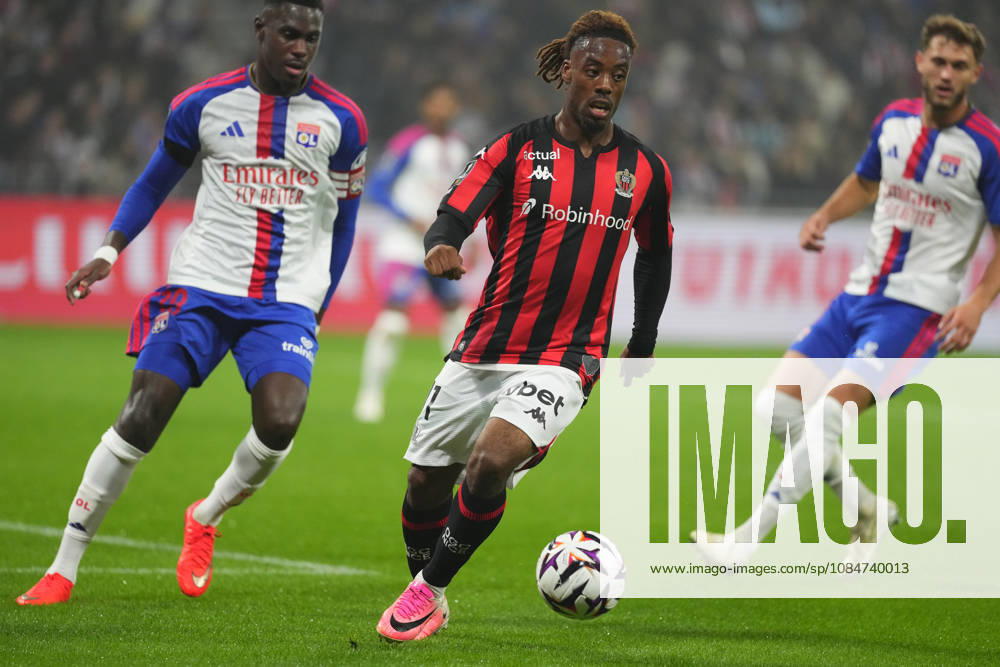 Olympique Lyonnais v OGC Nice - Ligue 1 McDonald s 2026 2027 Elye WAHI of OGC Nice and Tanner TESSMANN of Olympique Lyonnais and Moussa NIAKHATE of Olympique Lyonnais during Ligue 1 McDonald s match between Lyon and Nice at Groupama Stadium on October 18, 2026 in Lyon, France. Lyon France