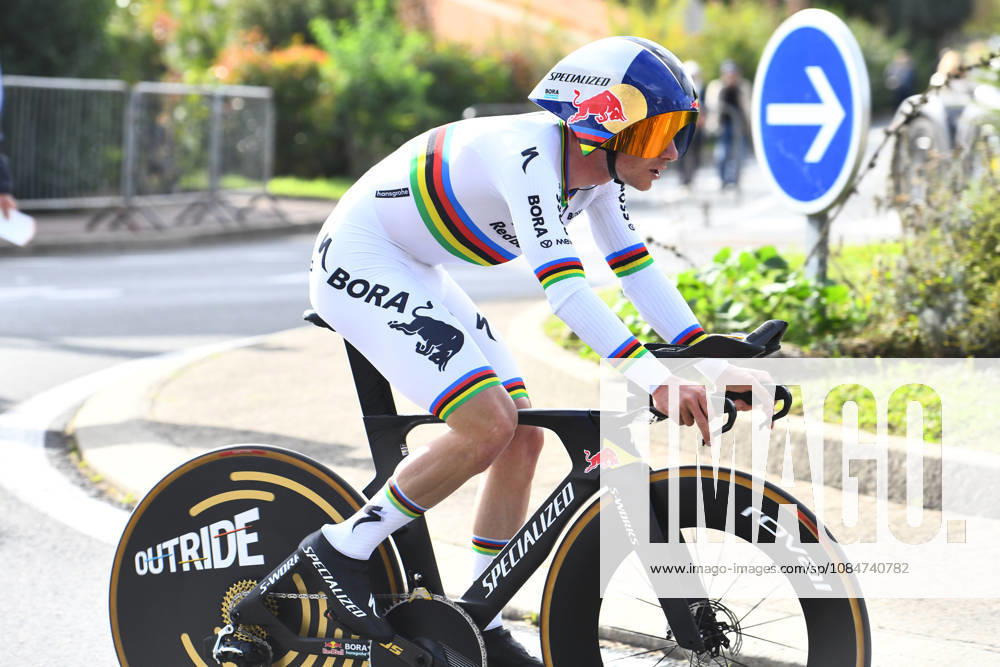 Les Herbiers, Pays De La Loire, France: Red BullÃBoraÃHansgrohes Belgian rider Remco Evenepoel competes in the Chrono des Nations in Les Herbiers, France, on October 18, 2026. Chrono Des Nations - ZUMAh284 20261018_znp_h284_003