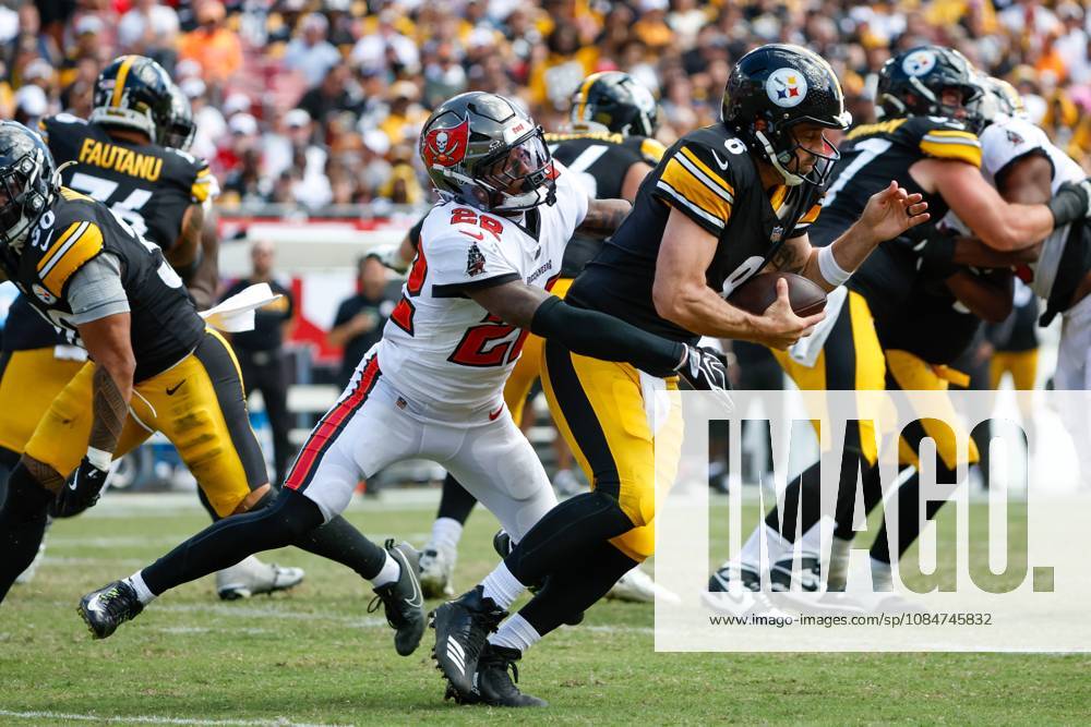 Tampa Bay Buccaneers cornerback Keionte Scott (22) sacks Pittsburgh Steelers quarterback Aaron Rodgers (8) during the second quarter at Raymond James Stadium in Tampa on Sunday, Oct. 18, 2026. Florida News - October 18, 2026 - ZUMAs70_ 0869865660st