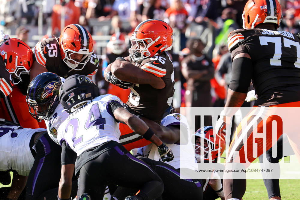 CLEVELAND, OH - OCTOBER 18: Cleveland Browns running back Audric Estime (36) carries the football during the fourth quarter of the National Football League game between the Baltimore Ravens and Cleveland Browns on October 18, 2026, at Huntington Bank Field in Cleveland, OH. (Photo by Frank Jansky Icon Sportswire) NFL, American Football Herren, USA OCT 18 Ravens at Browns Icon261018028