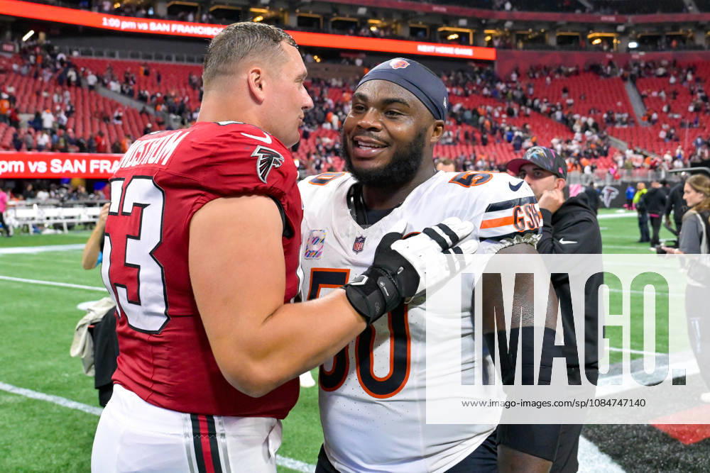 ATLANTA, GA - OCTOBER 18: Atlanta guard Chris Lindstrom (63) talks with Chicago defensive tackle Grady Jarrett (50) following the conclusion of the NFL, American Football Herren, USA game between the Chicago Bears and the Atlanta Falcons on October 18th, 2026 at Mercedes-Benz Stadium in Atlanta, GA. (Photo by Rich von Biberstein Icon Sportswire) NFL: OCT 18 Bears at Falcons Icon261018021