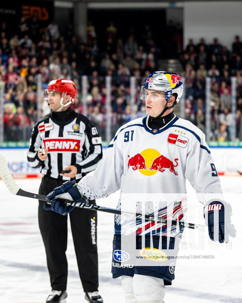 Jeremy McKenna 91, RBM, Nuremberg Ice Tigers vs. Red Bull Munich, Ice Hockey, Penny DEL, Matchday 10, October 18, 2026, Nuremberg Ice Tigers vs. Red Bull Munich, Ice Hockey, Penny DEL, Matchday 10