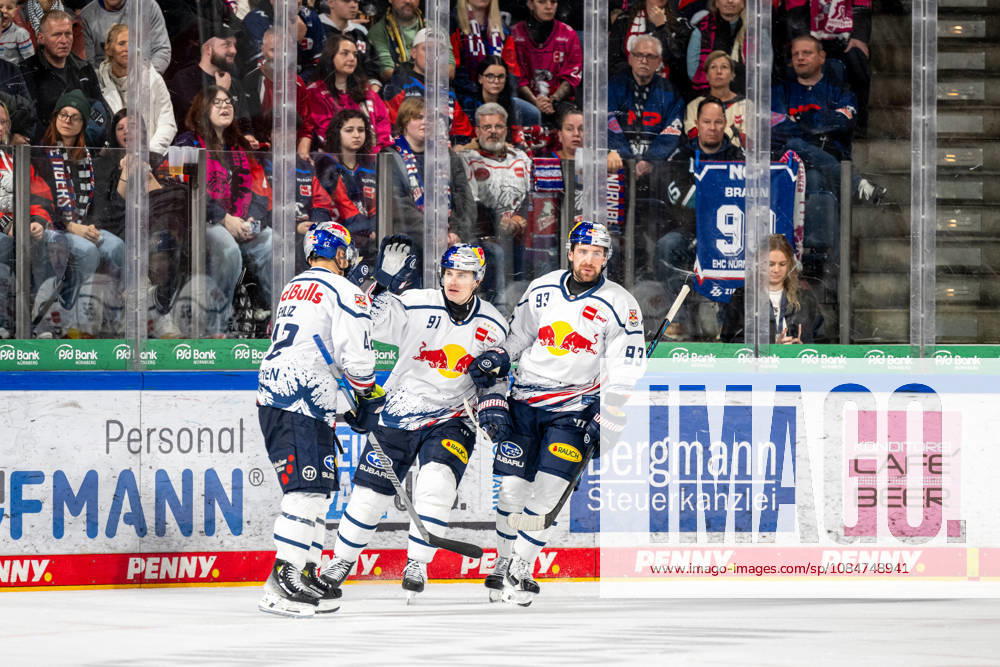Goal celebration: Jeremy McKenna 91, RBM, and teammates, Nuremberg Ice Tigers vs. Red Bull Munich, ice hockey, Penny DEL, Matchday 10, October 18, 2026, Nuremberg Ice Tigers vs. Red Bull Munich, ice hockey, Penny DEL, Matchday 10
