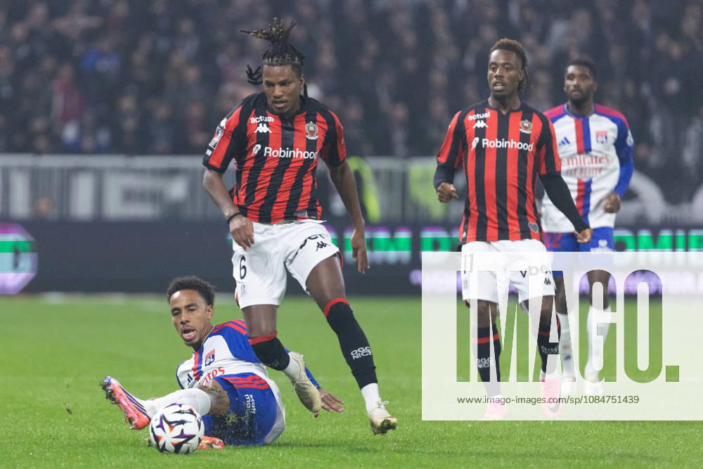 Noah Nartey (Lyon) Hicham Boudaoui (Nice) Elye Wahi (Nice)seen during Ligue 1 26 27 game between teams of Olympique Lyon and OGC Nizza at Groupama Stadium (Benjamin Faes Ball Raw Images) Lyon Groupama Stadium France
