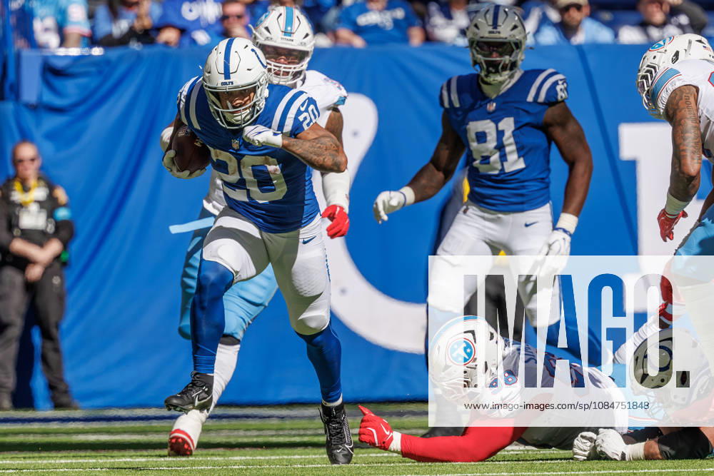 Indianapolis, Indiana, U.S: Indianapolis Colts running back Seth McGowan (20) breaks the tackle of Tennessee Titans defensive tackle Jeffery Simmons during the game between the Tennessee Titans and the Indianapolis Colts at Lucas Oil Stadium, Indianapolis, Indiana. Indianapolis U.S - ZUMAs304 20261018_zaf_s304_038