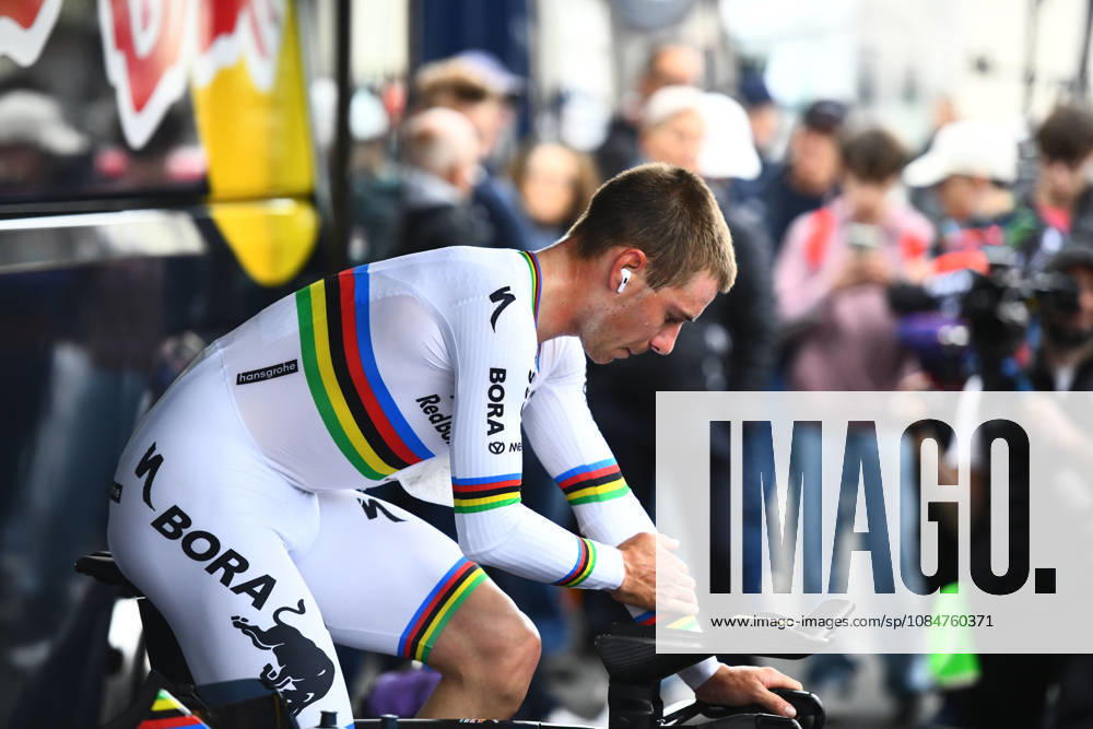 Les Herbiers, Pays De La Loire, France: Red BullÃBoraÃHansgrohes Belgian rider Remco Evenepoel competes in the Chrono des Nations in Les Herbiers, France, on October 18, 2026. Les Herbiers France - ZUMAh284 20261018_znp_h284_009
