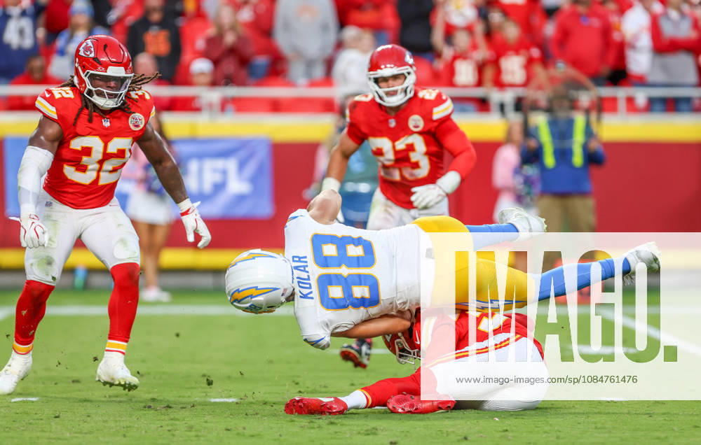 Oct 18, 2026: Los Angeles Chargers tight end Charlie Kolar (88) gets tackled by Kansas City Chiefs cornerback L Jarius Sneed (38) in Kansas City, MO, USA; at Arrowhead Stadium. Mandatory Credit: -Cal Media Kansas City USA - ZUMAc04_ 20261018_zma_c04_370
