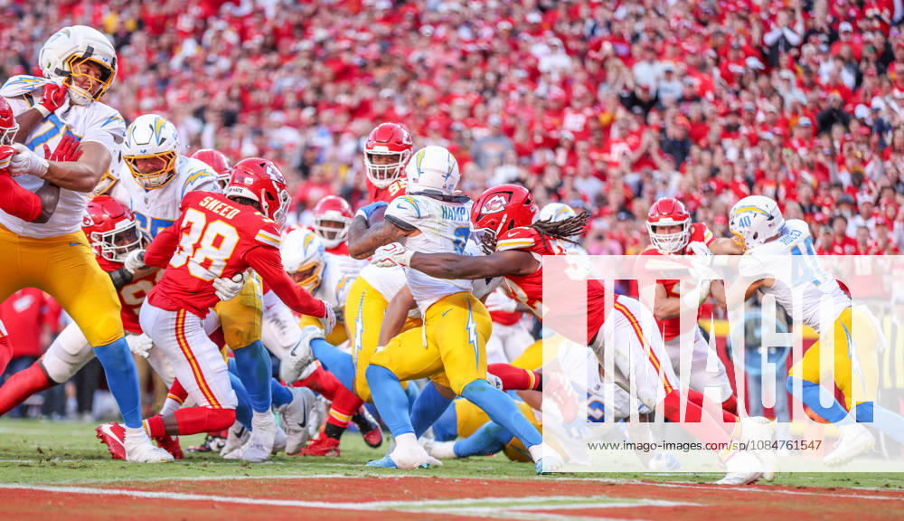 NFL, American Football Herren, USA 2026: Chargers Vs Chiefs OCT 18 Oct 18, 2026: Kansas City Chiefs linebacker Nick Bolton (32) tries to tackle Los Angeles Chargers running back Omarion Hampton (8) in the end zone in Kansas City, MO, USA; at Arrowhead Stadium. Mandatory Credit: Roman Puno-Cal Media (Credit Image: Â Roman Puno Cal Sport Media) Kansas City Mo USA