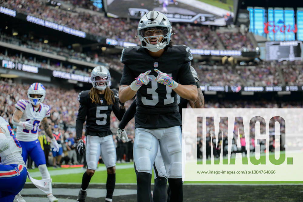 STOKES 31 of Las Vegas raiders celebrated after successful intercept during week 6 NFL, American Football Herren, USA game at the Allegiant stadium in Las Vegas. The Buffalo Bills Defeated The Las Vegas Raiders 33-30 - ZUMAo117 20261018_zsp_o117_021