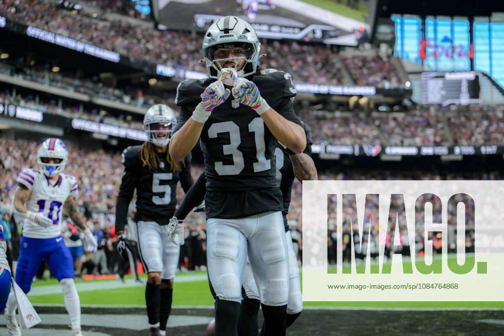 STOKES 31 of Las Vegas raiders celebrated after successful intercept during week 6 NFL, American Football Herren, USA game at the Allegiant stadium in Las Vegas. The Buffalo Bills Defeated The Las Vegas Raiders 33-30 - ZUMAo117 20261018_zsp_o117_022