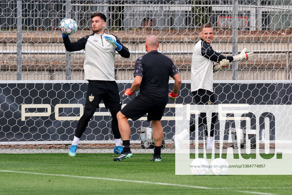 Stuttgart, Soccer, UEFA Champions League, 2026–2027 Season, VfB Stuttgart Practice, Dennis Seimen