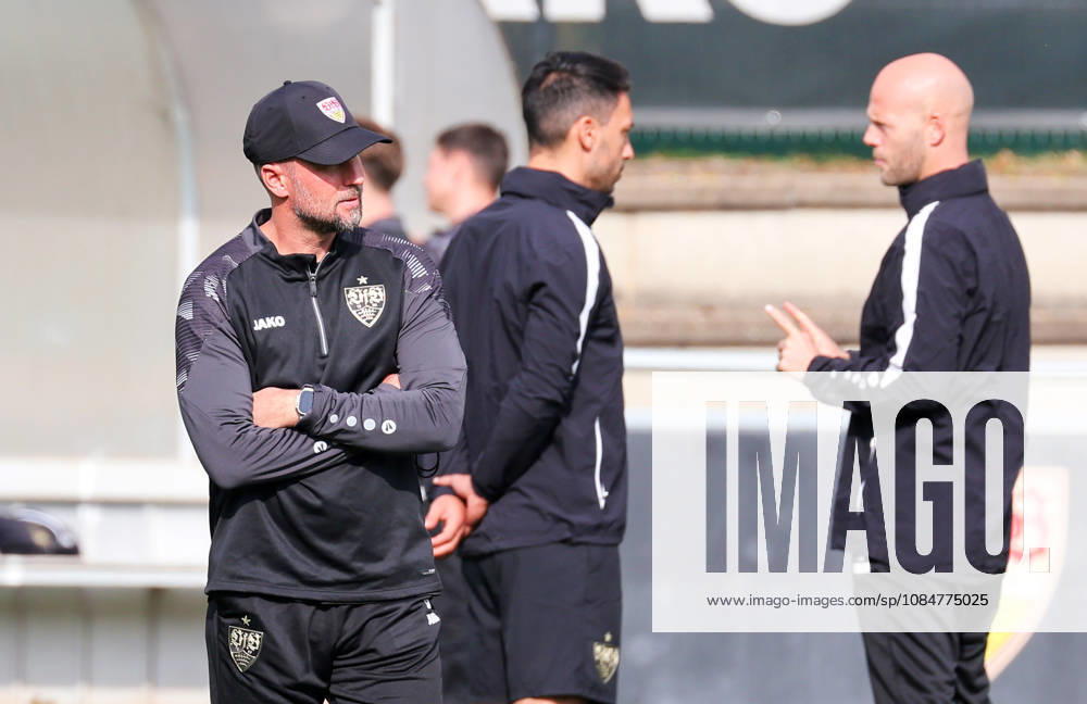 Stuttgart, Soccer, UEFA Champions League, 2026–2027 season, VfB Stuttgart practice, VfB coach Sebastian Hoeneß