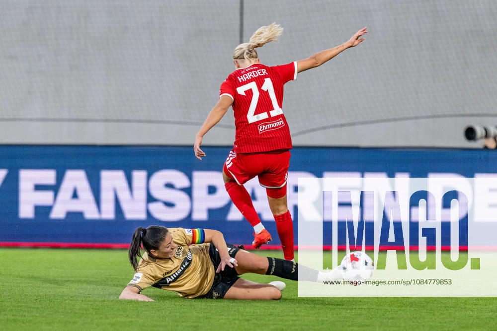 Battle for the Ball: Tackle between Chantal Hagel (VfB Stuttgart, 06) and Pernille Harder (FC Bayern Munich Women, 21 GER), FC Bayern Munich Women vs. VfB Stuttgart, Soccer, Google Pixel Women’s Bundesliga, Matchday 7, 2026–2027 Season, October 19, 2026. DFL and DFB regulations prohibit any use of photographs as image sequences and or quasi-video. Photo: HMB Media, Heike Feiner