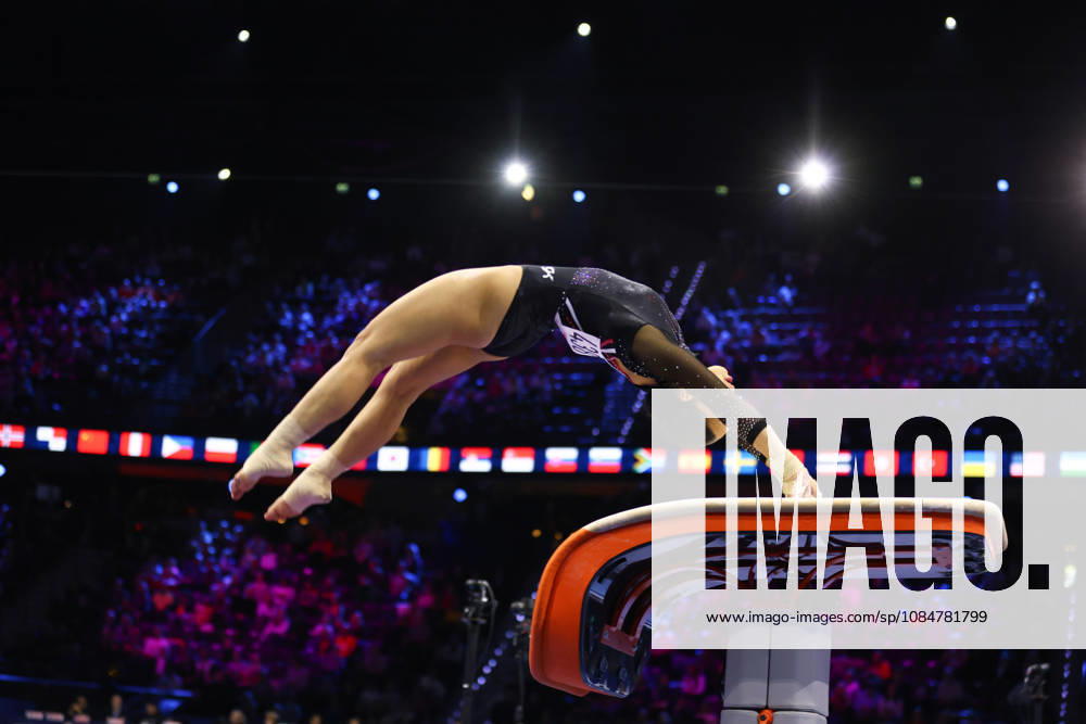 LIA GRACE REDICK of Team Canada competes on the Vault of the Women s Qualification of the 54th Artistic Gymnastics World Championships at the Ahoy Arena in Rotterdam, Netherlands. Artistic Gymnastics 2026: World Championships - ZUMAc179 20261019_zep_c179_083